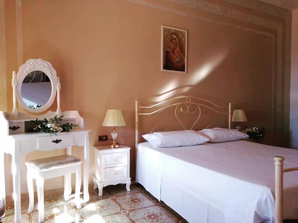 B&B La Felicita Лезина Экстерьер фото