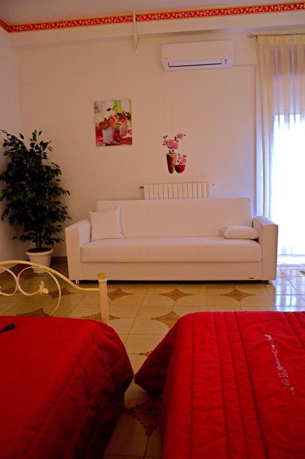 B&B La Felicita Лезина Экстерьер фото