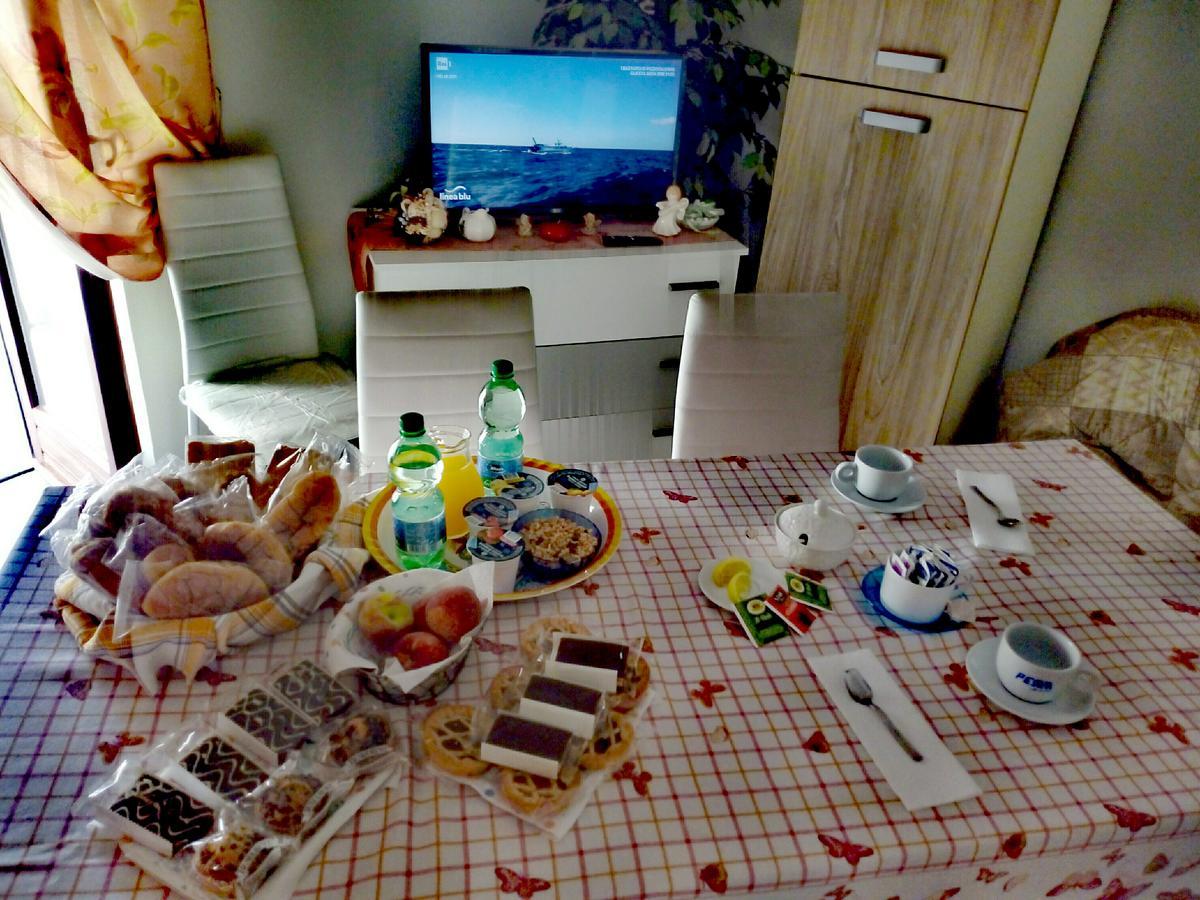 B&B La Felicita Лезина Экстерьер фото